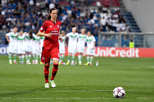 Lyons Lotta Schelin ska slå sin straff