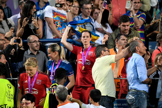 Lyons Lotta Schelin jublar