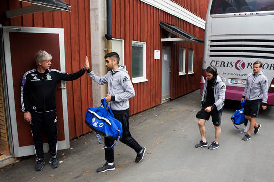Sundsvalls Stefan Silva på väg in på arenan