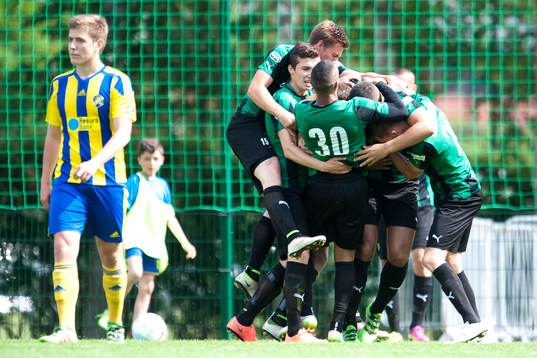 Högaborgs Jason Johansson, Bleron Zekaj och Mathias