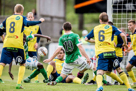 Målchans för Ljungskiles Hannes Stiller