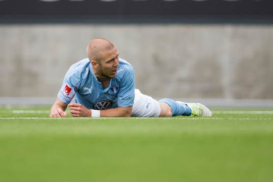 Malmö FFs Anton Tinnerholm deppar