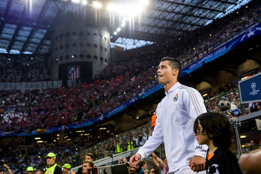 Real Madrids Cristiano Ronaldo gör entré