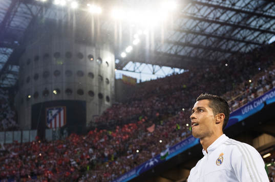 Real Madrids Cristiano Ronaldo gör entré till finalen i