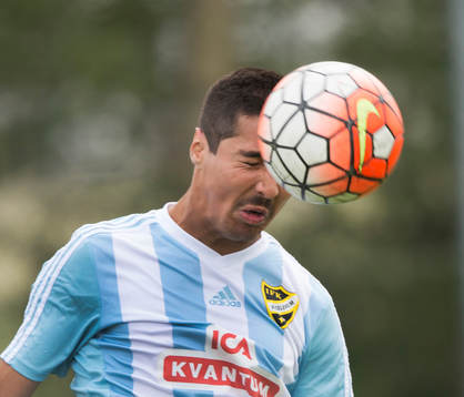 IFK Hässleholms Diego Delgado i matchen i division 2