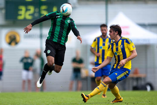 Högaborgs kamal Barny