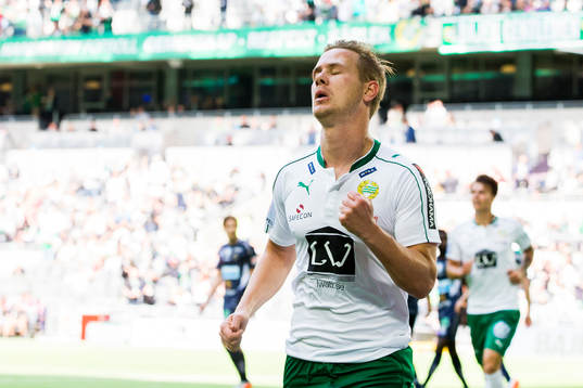 Hammarbys Erik Israelsson jublar