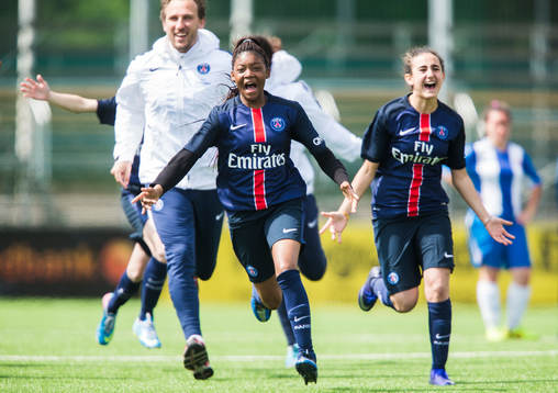 Paris Saint-Germain spelare jublar