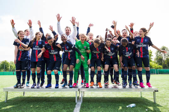 Paris Saint-Germain spelare jublar