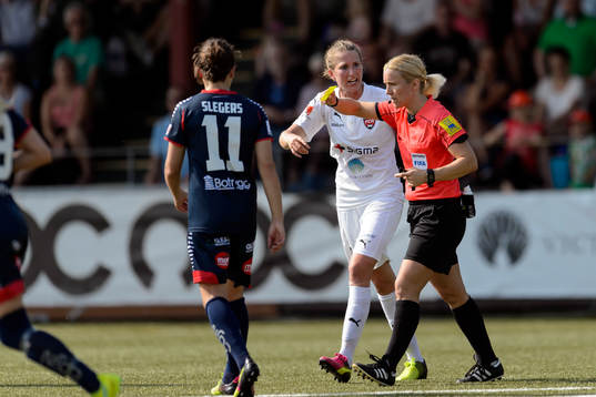 Rosengårds Emma Berglund får varning