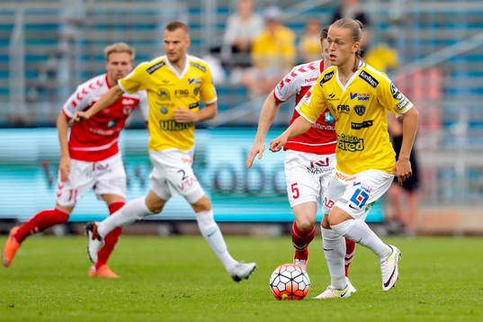 Kalmars Victor Agardius och Falkenbergs Jesper Karlsson