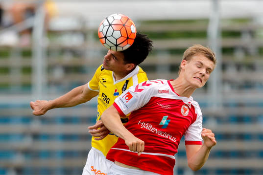 Falkenbergs Zlatan Krizanovic och Kalmars Svante Ingelsson