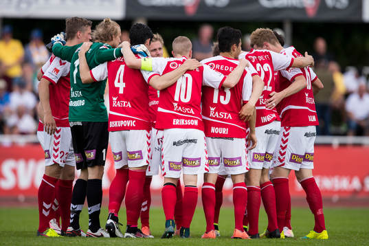 Kalmars spelare samlas