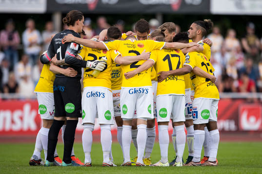 Falkenbergs spelare samlas