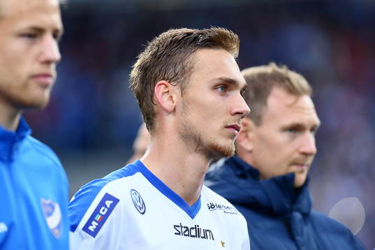 Norrköpings Linus Wahlqvist när tränare Jan Andersson