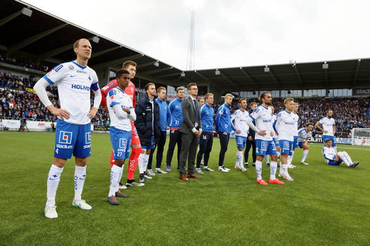 Norrköpings hela lag med Andreas Johansson närmast står