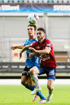 Halmstads Sead Haksabanovic och Örgrytes Björn Anklev