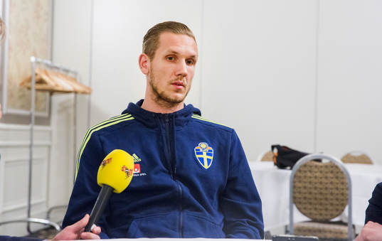 Svenska fotbollslandslagets målvakt Robin Olsen blir