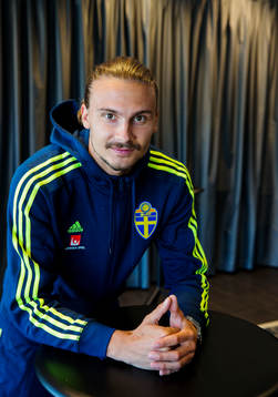 Svenska fotbollslandslagets Erik Johansson