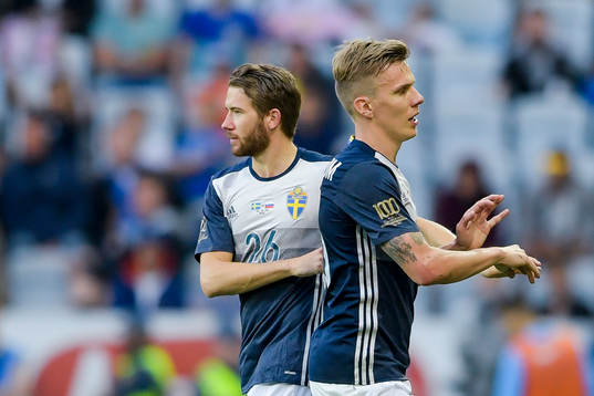 Byte mellan Sveriges Marcus Rohdén och Pontus Wernbloom