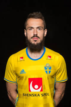 Emir Kujovic, spelare i Sveriges fotbollslandslag
