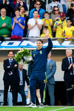 Sveriges Zlatan Ibrahimovic hyllas utav publiken