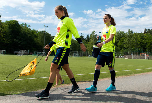 Linda Sembrant  och Kosovare Asllani
