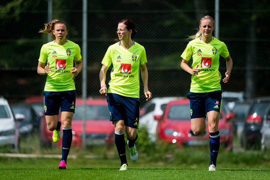 Jessica Samuelsson, Lotta Schelin och Amanda Ilestedt