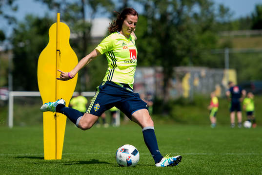 Lotta Schelin