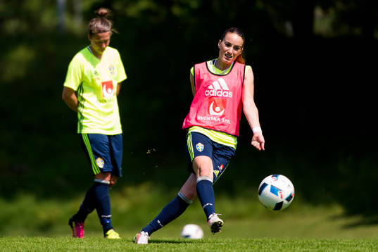 Kosovare Asllani