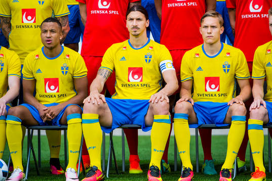 Sveriges Martin Olsson, Zlatan Ibrahimovic och Ludwig