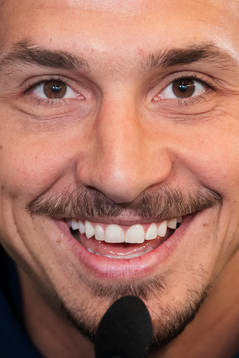 Sveriges Zlatan Ibrahimovic ler