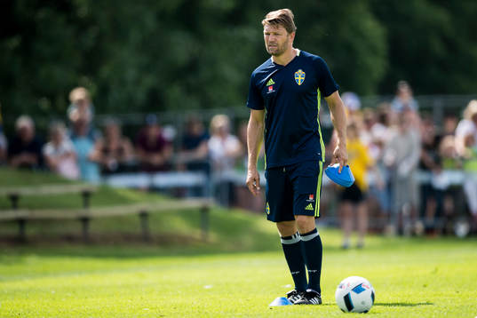 Players manager Marcus Allbäck