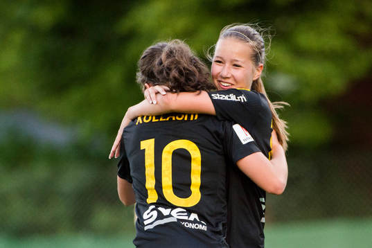s Emma Engström jublar