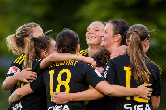 Bläddra bland fler bilder av Fotboll, Dam, Elitettan, AIK - Älta