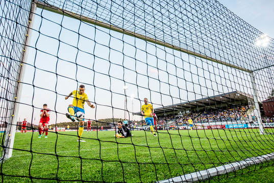 Sveriges Jordan Larsson gör 3-2
