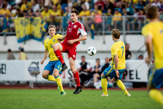 Georgiens Mika Kacharava före Sveriges Joakim Nilsson