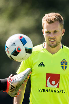 Sebastian Larsson