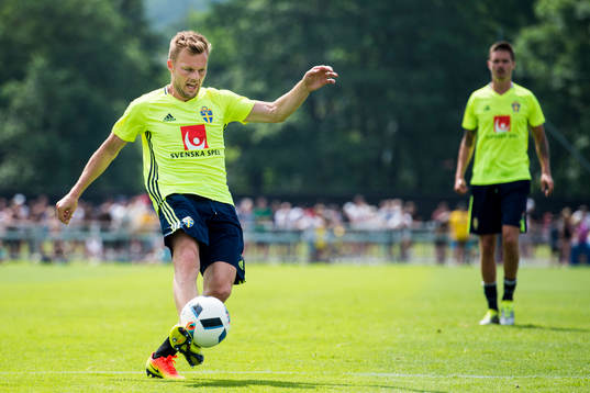 Sebastian Larsson