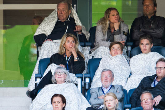 Kristin Kaspersen och Janne Andersson sitter på