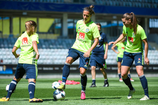 Lina Nilsson och Pauline Hammarlund