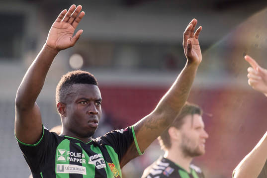 GAIS Kieron Cadogan tackar publiken