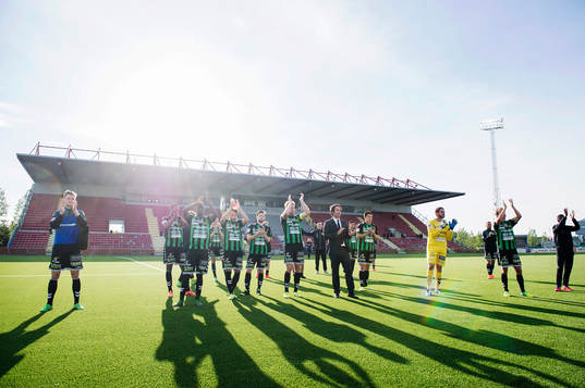 GAIS spelare tackar klacken
