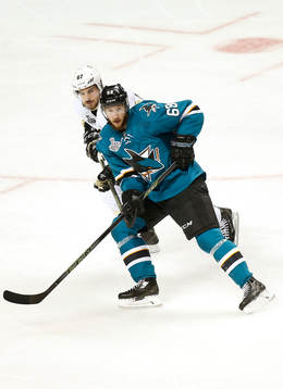 San Jose Sharks right wing Melker Karlsson (68)