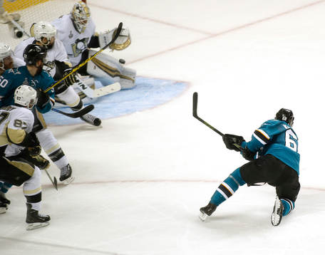 San Jose Sharks right wing Melker Karlsson (68) scores a