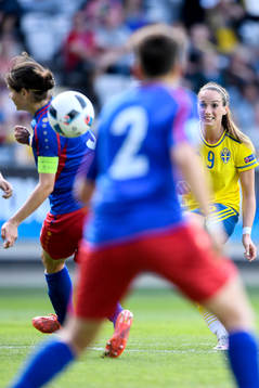 Sveriges Kosovare Asllani gör 4-0