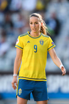 Sveriges Kosovare Asllani