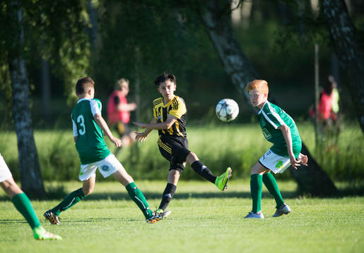 i matchen för pojkar födda 2002 mellan IFK Hässleholm