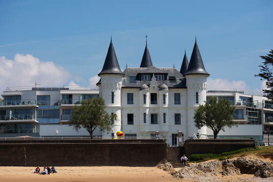 Sveriges hotell, Relais Thalasso - Chateau Des Tourelles