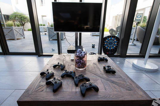 Sällskapsyta med tv-spel